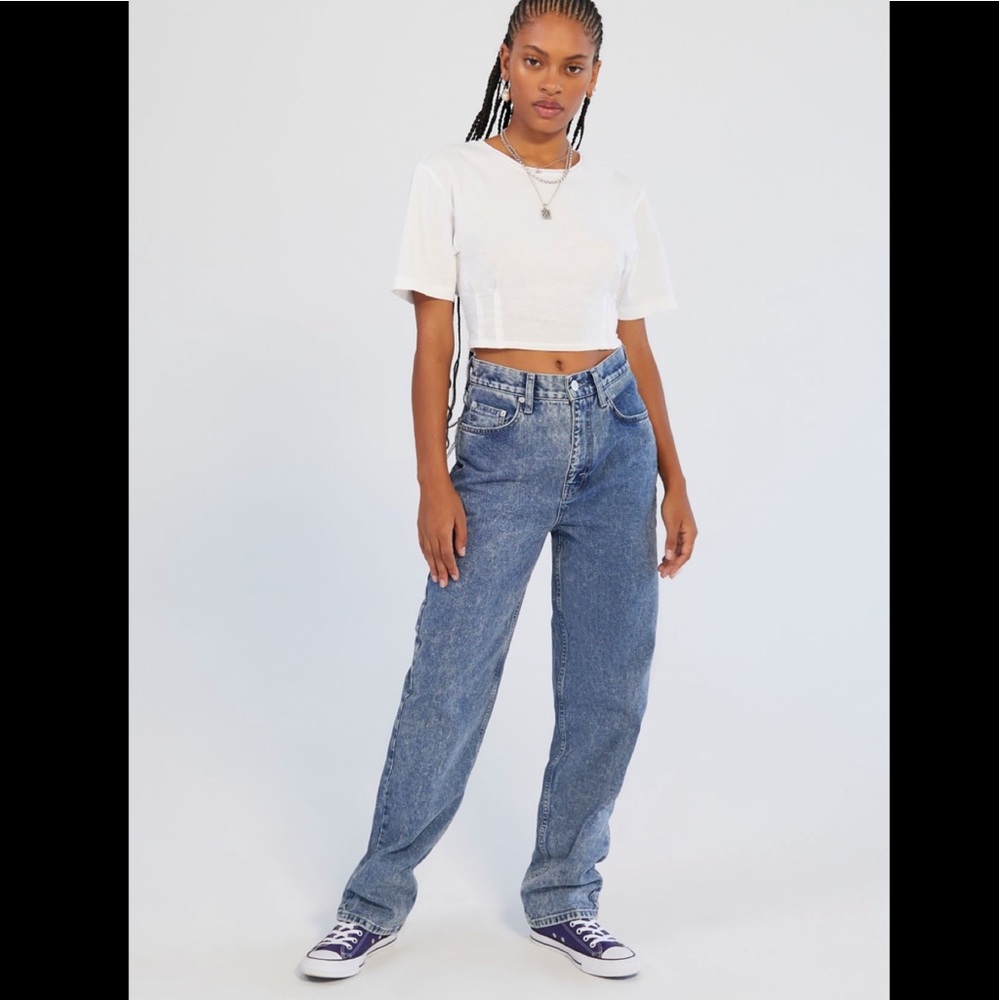 BDG High Waisted Straight Leg Jeans (Vintage Wash)